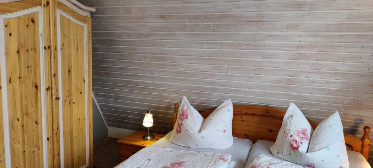 Ferienwohnung Im Rohrdachhaus Wustrow  Εξωτερικό φωτογραφία